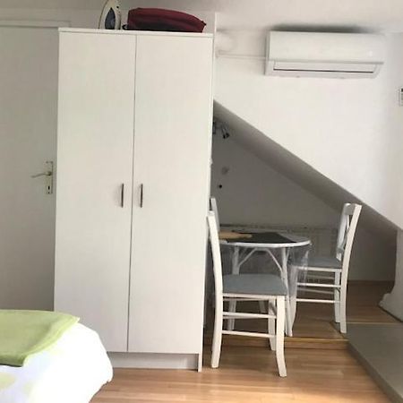 Skenderi Apartment Studio Crikvenica Eksteriør billede